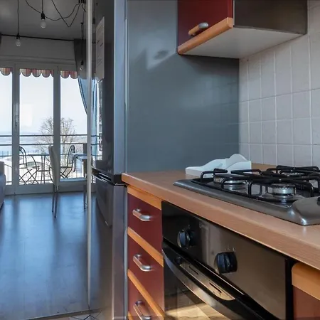 Appartement Helle Mit Blick Auf Den Lago Maggiore Und Die Berge *